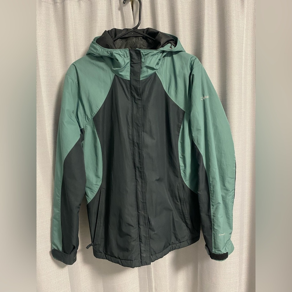 Columbia Lightweight Black and Muted Teal Jacket